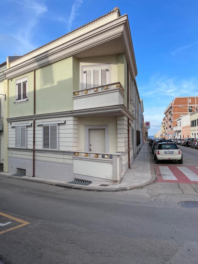 Rena Bianca House *